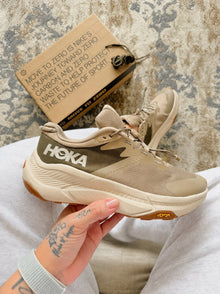 HOKA