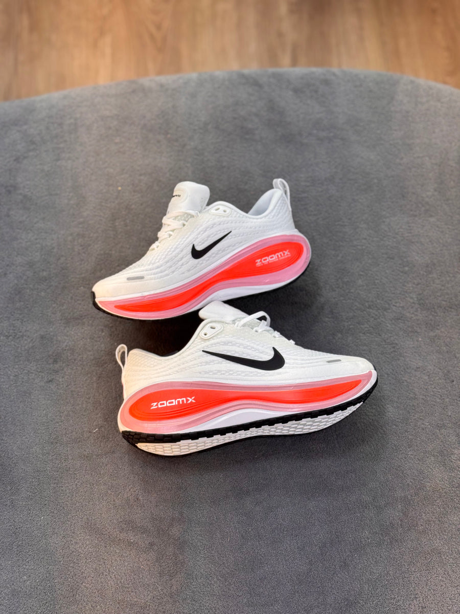 NIKE VOMERO PLUS