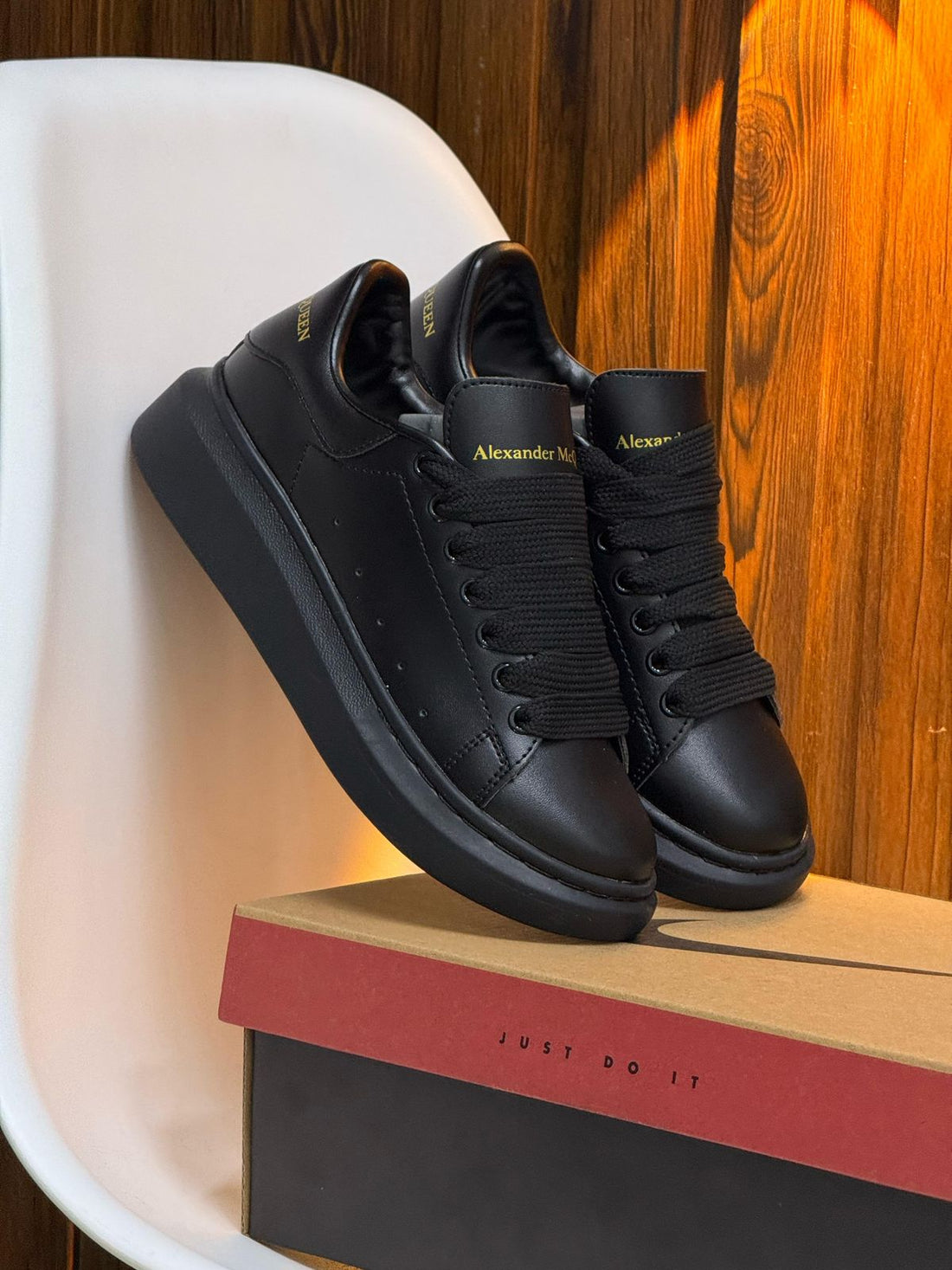 ALEXANDER MCQUEEN