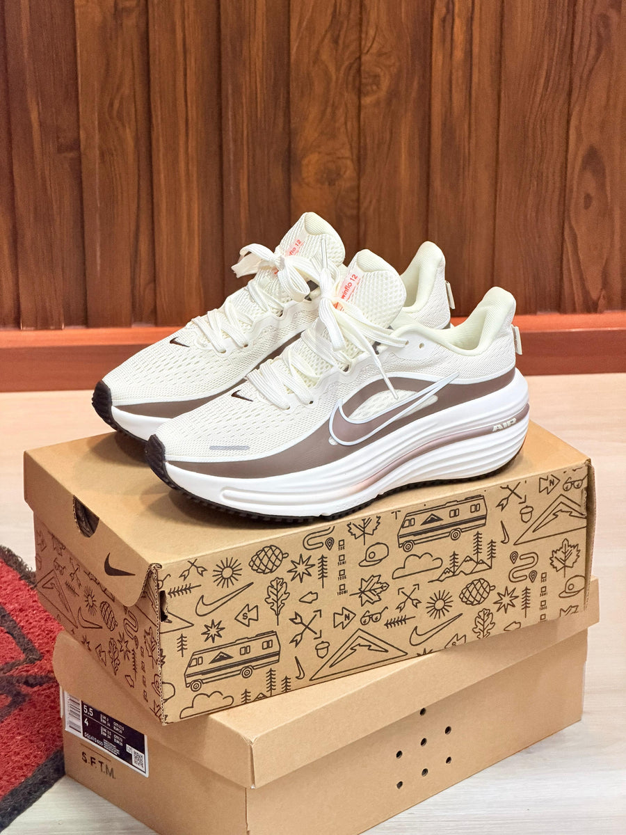 NIKE ZOOM