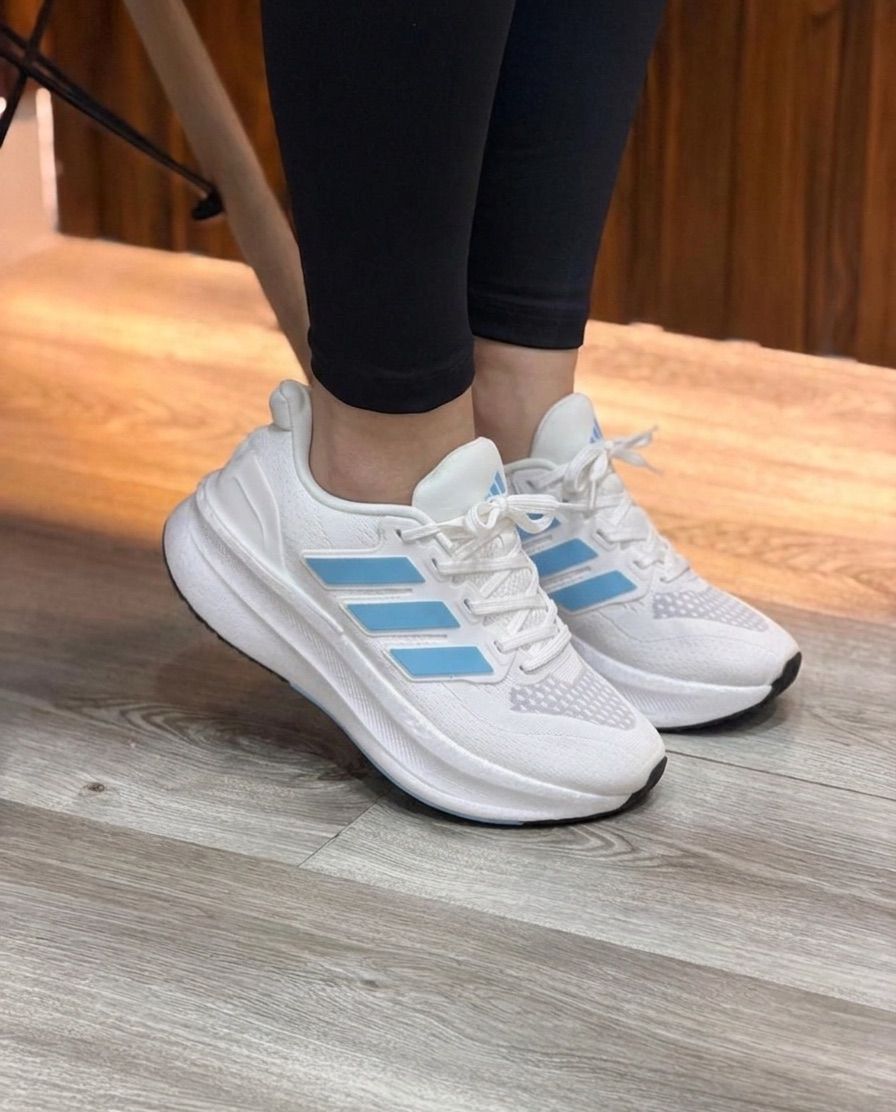 ADIDAS ULTRA BOOST