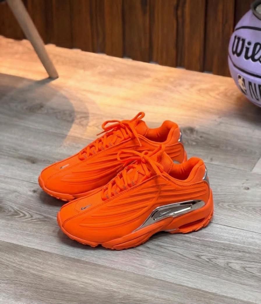 NIKE DRAKE NOCTA HOT STEP NARANJA