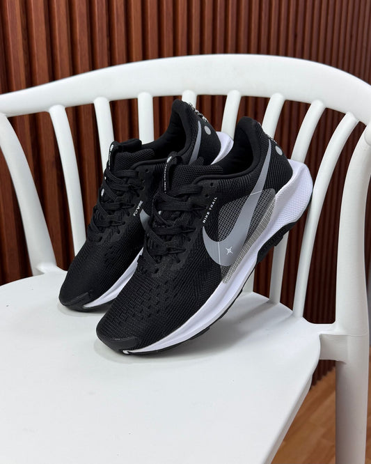 NIKE ZOOM PEGASUS TRAIL NEGRO