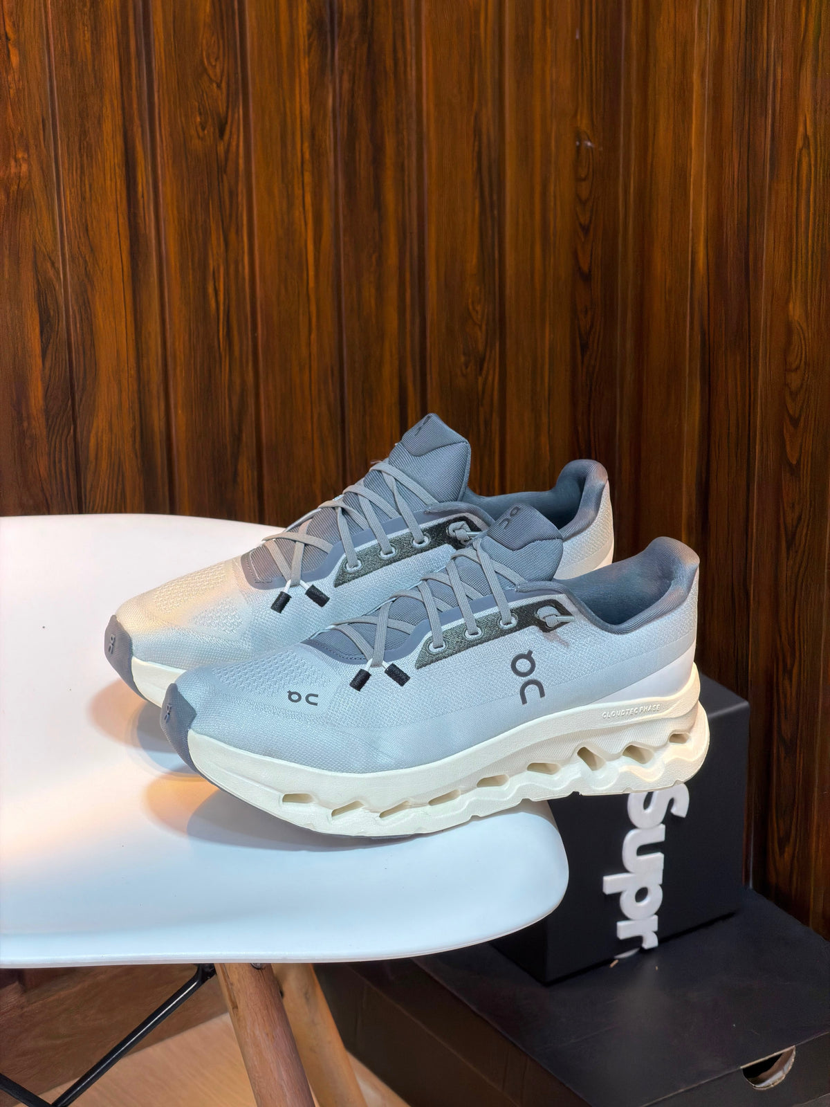 ON CLOUD RUNNER AZUL GRIS