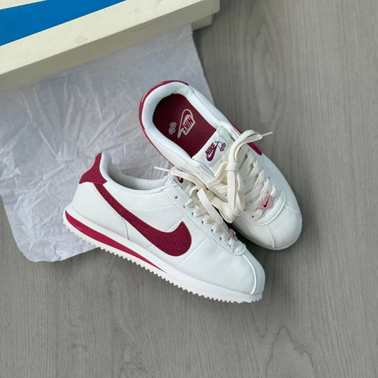 NIKE CORTEZ SAN VALENTÍN