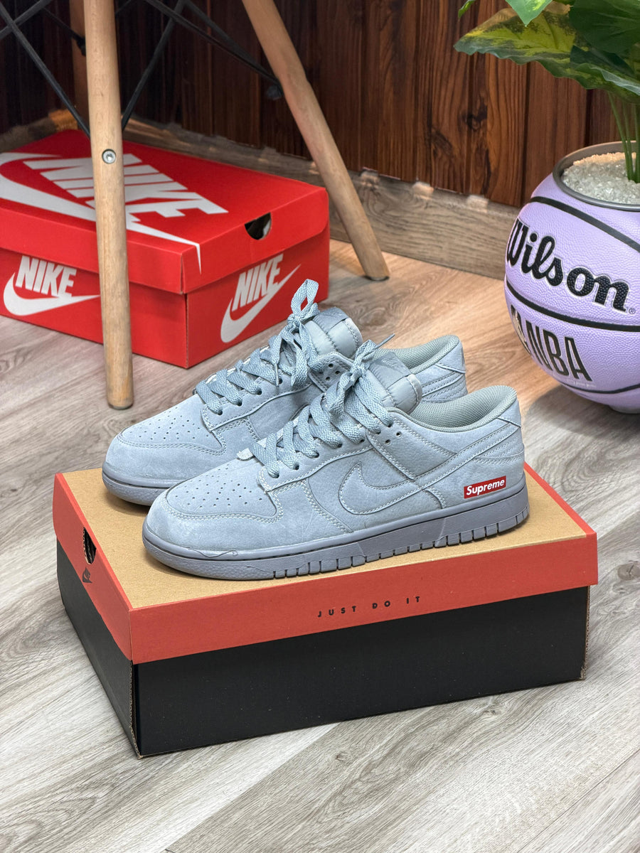 NIKE SB DUNK SUPREME
