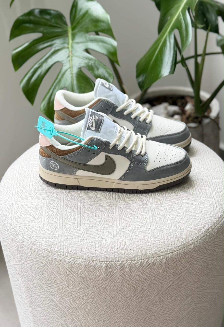 NIKE SB DUNK