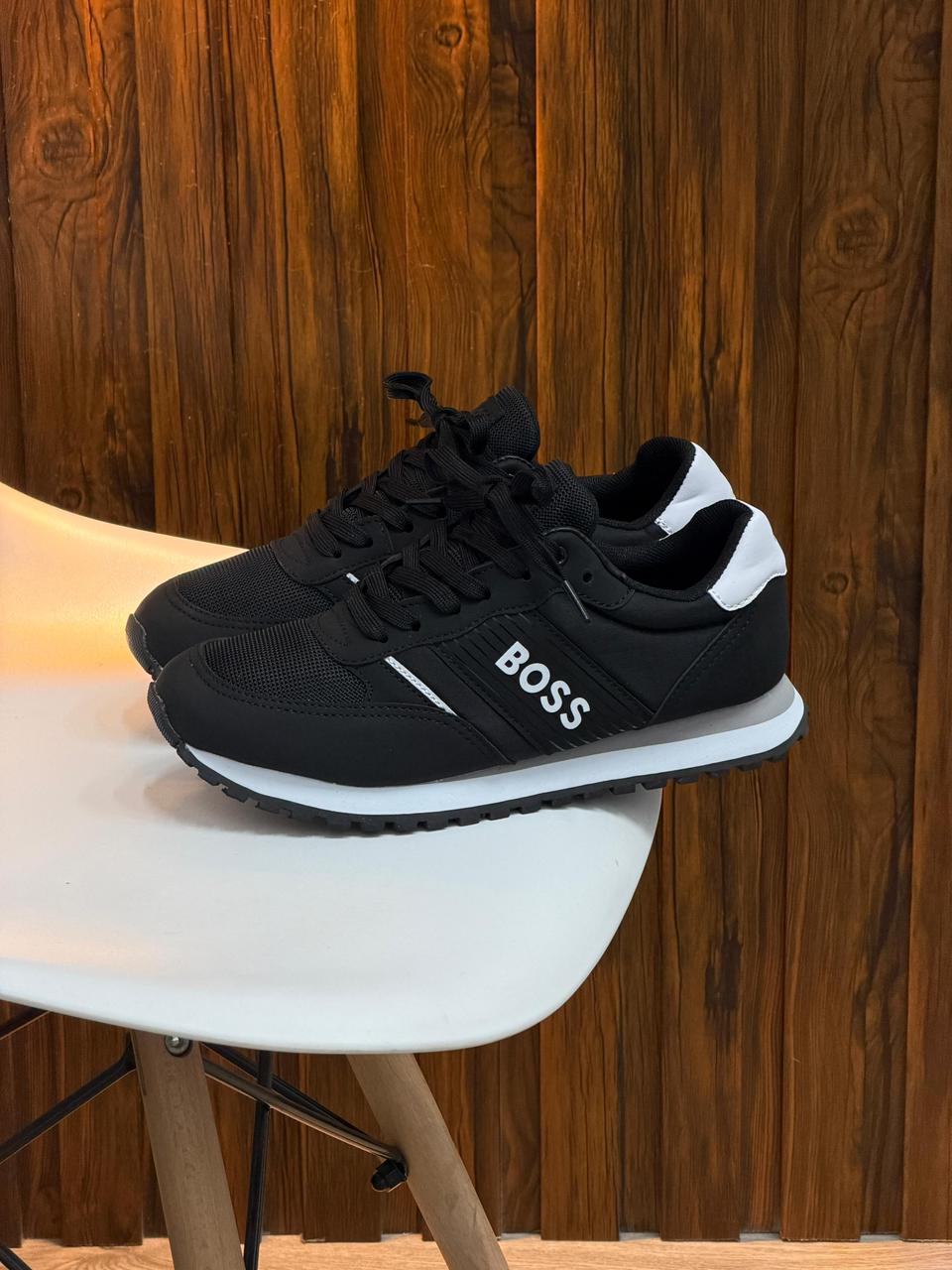 HUGO BOSS NEGRO BLANCO HOMBRE