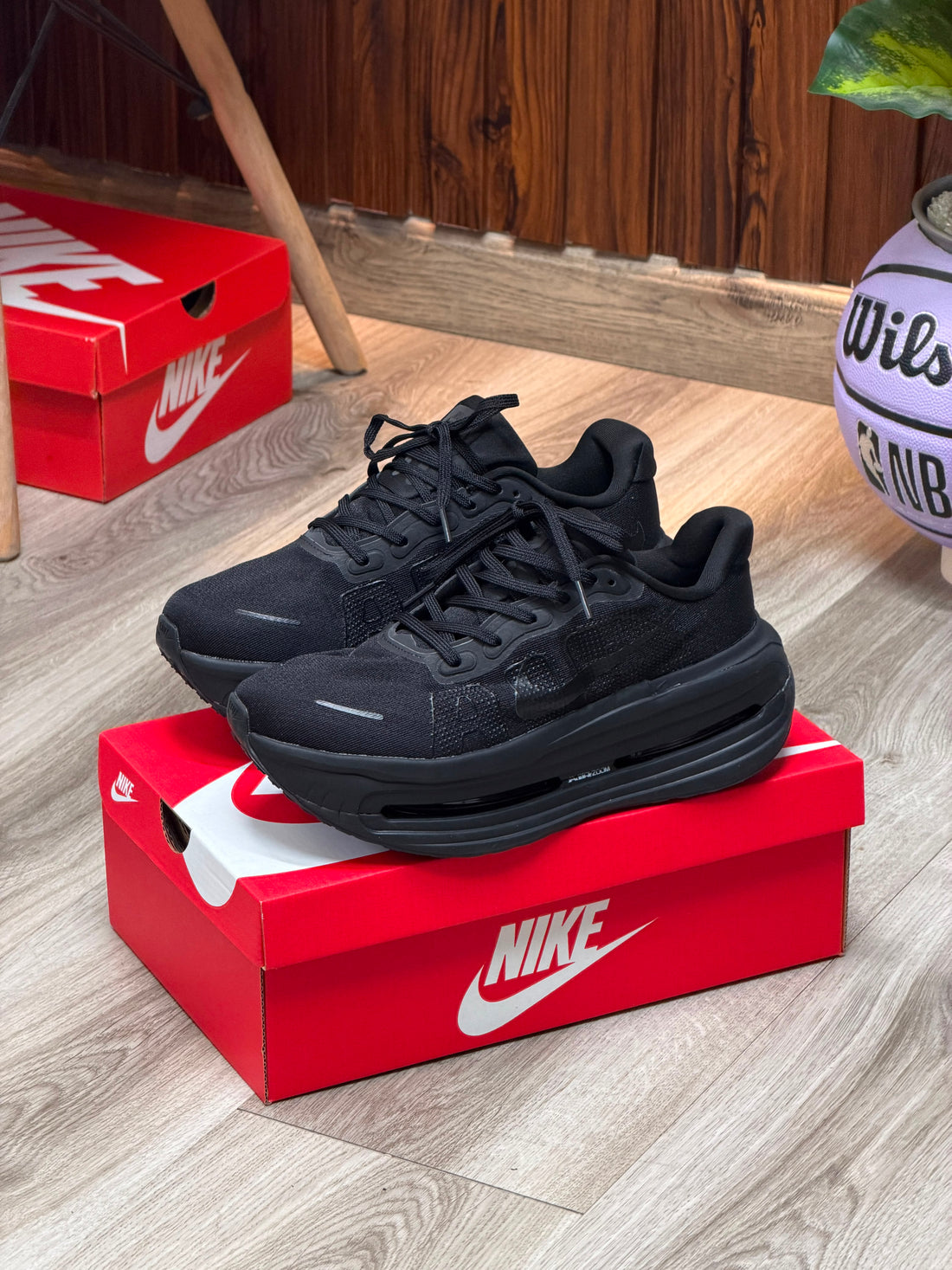 NIKE VOMERO PREMIUM