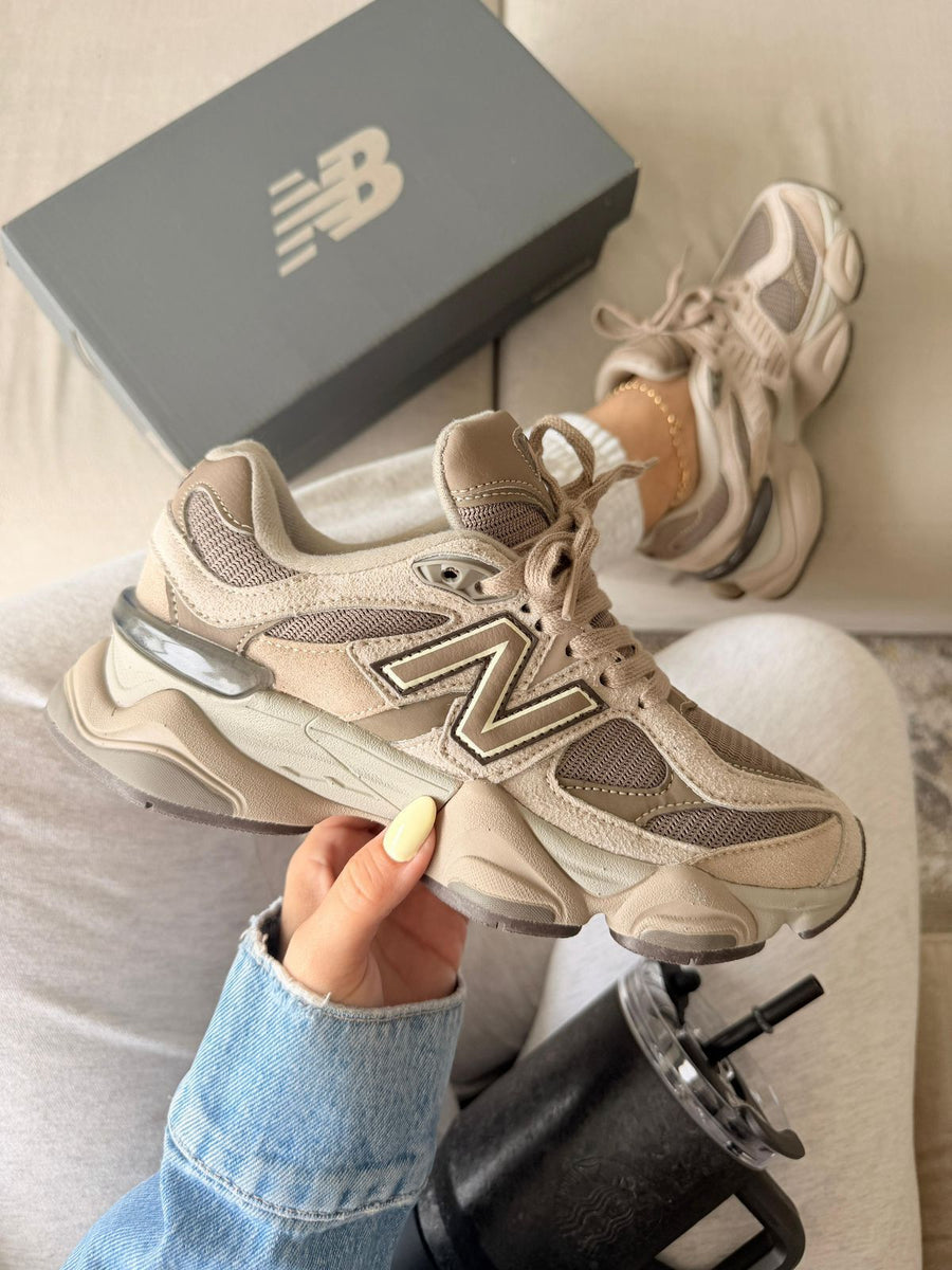 NEW BALANCE 9060 CAFÉ