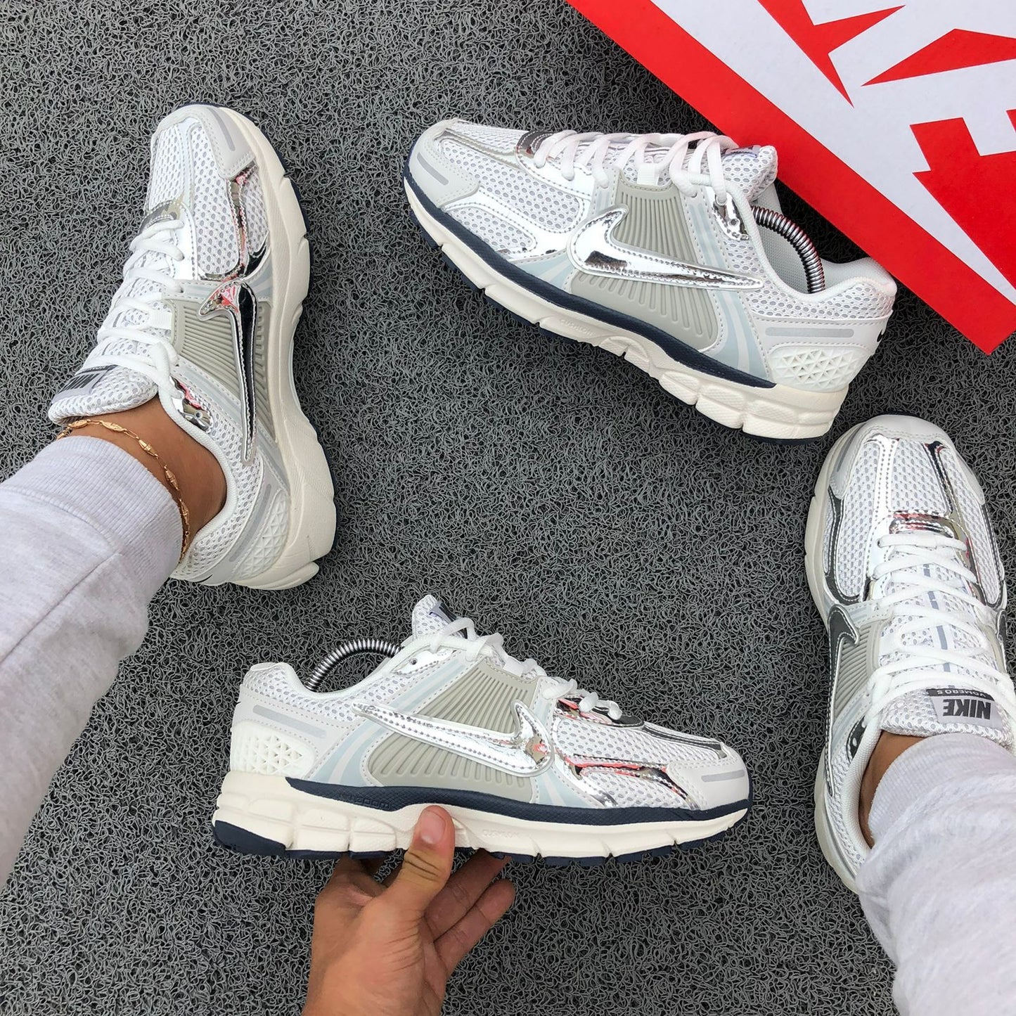 NIKE VOMERO