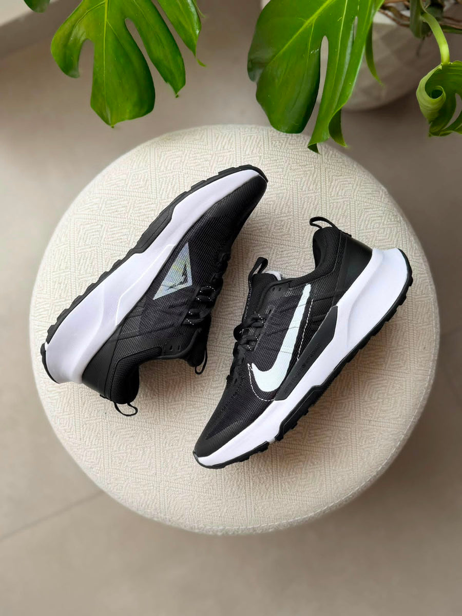 NIKE ZOOM JUNIPER TRAIL